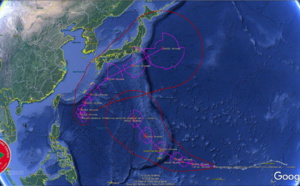 21W and 22W : cyclonic duo being monitored