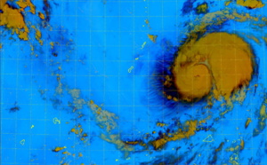 Typhoon Neoguri(21W) weakening rapidly. Typhoon Bualoi(22W) intensifying