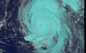 Bualoi(22W) still a powerful typhoon but weakening. Invest 97A under close watch