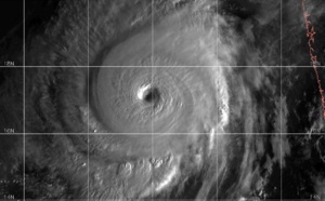 Cyclone Kyarr(04A) strong category 4 could reach Super Cyclone status shortly