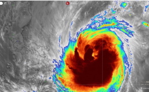 Kammuri(29W) is developing an eye while intensifying. Could be near Virac in apprx 36h