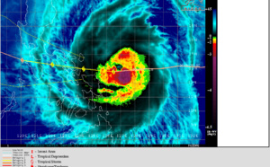Dangerous Typhoon Kammuri should track very close to Legazpi/Virac in apprx 12/18hours