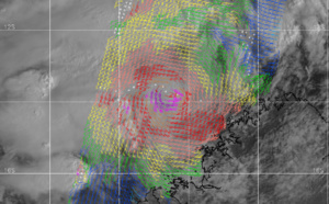 Intensifying TC 07S(CLAUDIA) forecast to reach category 2 US in 36h  Intensifying TC 07S(CLAUDIA) forecast to reach category 2 US in 36h