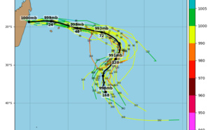 South Indian: Invest 95S east of Madagascar, updated position and intensity at 18UTC