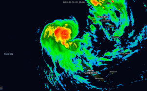 South Pacific: TC 15P(UESI) now a CAT 1 US, update at 10/15UTC