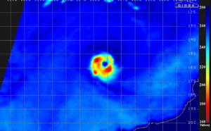 TC 20S(FERDINAND): CAT 2 US near peak intensity. Over-land TC 19P(ESTHER): 26/03UTC update