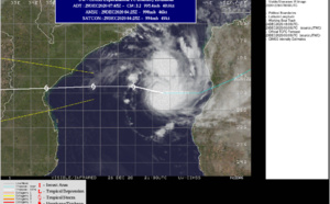 TC 07S(CHALANE) intensifying and forecast to make landfall near Beira/MOZ with winds close to US/CAT 1