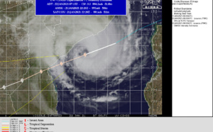 12S(ELOISE) has now reached Cyclone Category 1 US, forecast to intensify while bearing down on Beira/MOZ, 22/09utc update
