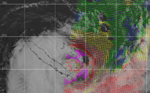 17P(LUCAS): New Caledonia: 160km/h gust and more than 400mm in 24h whereas 18S is still over-land 