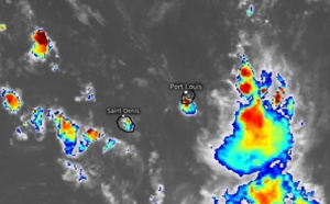 ILES SOEURS: grosses averses orageuses ce Jeudi après-midi à MAURICE et à la RÉUNION, relevés , analyses et observations