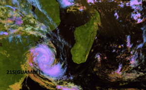 SOUTH INDIAN:  Cyclone 21S(GUAMBE) : US/Category 1, possible rapid intensification period next 12/24hours, 19/09utc update SOUTH INDIAN:  Cyclone 21S(GUAMBE) : US/Category 1, possible rapid intensification period next 12/24hours, 19/09utc update