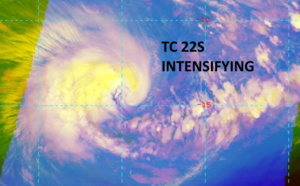 SOUTH INDIAN: intensifying TC 22S forecast to reach US/Category 1 by 24hours, 26/03utc update SOUTH INDIAN: intensifying TC 22S forecast to reach US/Category 1 by 24hours, 26/03utc update