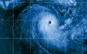 SOUTH INDIAN: 24S(HABANA) has reached US/CAT 4 with 260km/h top gusts, still intensifying, 05/15utc update