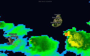 ILES SOEURS: Grosses averses sur le Sud-Est de MAURICE, mise à jour le 16/08h