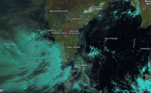 03W tracking over Mindanao as a 25knot system// Invest 92A is now TC 01A: forecast to rapidly intensify to US/CAT 3 by 72hours, 14/09utc update