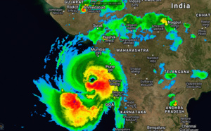 01A(TAUKTAE) is now a powerful US/CAT 4 Cyclone, apprx 145km to Mumbai and heading North towards Jafrabad/Gujarat, 17/03utc update