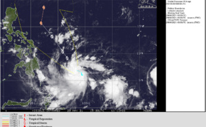 WNP: TD 04W is forecast to reach US/CAT 1 Typhoon intensity by 72hours offshore to the East of the Philippines, 30/03utc update