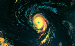Western Pacific: Invest 94W under watch//Atlantic: Hurricane 12L(LARRY) now a Major cyclone and intensifying, 04/15utc updates
