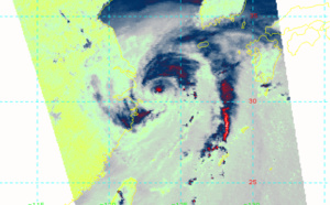 Western Pacific: TY 19W(CHANTU) slowing down East of Shanghai as a CAT 1// Atlantic: TS 14L(NICHOLAS) deepening off Brownsville, 13/09utc updates