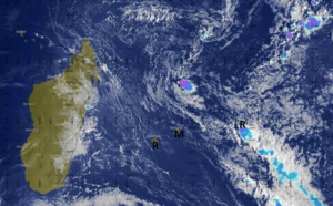 ILES SOEURS(MAURICE/RÉUNION): prévisions+cartes détaillées pour ce weekend+tendances ultérieures/ RODRIGUES: encore potentiellement instable