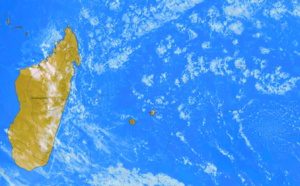 ILES SOEURS(MAURICE/RÉUNION): cartes détaillées de votre ciel pour ce Weekend + modèle températures+tendances semaine prochaine