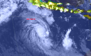 South Indian: 01S(PADDY) opens the 2021/22 Southern Hemisphere cyclone season, 22/09utc