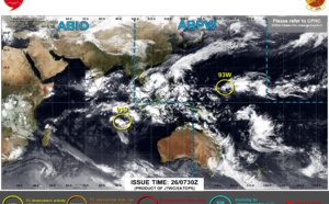 Invest 93W and Invest 91S on the map, 26/09utc Invest 93W and Invest 91S on the map, 26/09utc