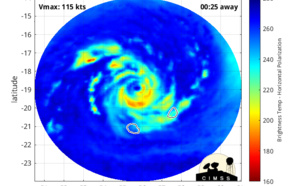 TC 08S(BATSIRAI): CAT 4 US tracking apprx 200km North of Réunion island// TC 09P, Invest 90S updates, 03/03utc