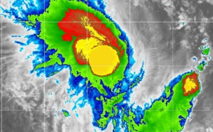 TC 14S(VERNON) got rid of Invest 93S, set to intensify a bit next 36/48h//Over-land TC 15S(ANIKA)//Invests 94P &amp; 95S, 28/18utc