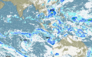 TC 22S(HALIMA): still cocooned within a small region of relatively moist air//Invest 93W: Tropical Cyclone Formation Alert//Invest 96S, 30/03utc