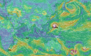 TY 02W(MALAKAS) near CAT 3// Invest 92S: subtropical: winds over 35kts//Remnants of 03W(MEGI) and Invest 91S, 12/18utc