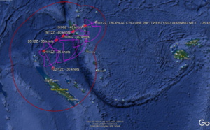 TC 26P : crossing Northern Vanuatu and peaking within 24hours, 18/15utc