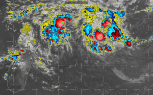 Invest 90S is forecast to enter a FUJIWHARA state with Invest 96S and be eventually absorbed//1618utc, 1700utc update