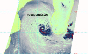 TC 08S(CHENESO): long-awaited 2nd intensity peak occurring at last//Invest 98W//Invest 90B//Invest 94S// 2806utc TC 08S(CHENESO): long-awaited 2nd intensity peak occurring at last//Invest 98W//Invest 90B//Invest 94S// 2806utc