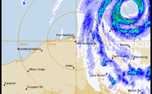 Super TC 18S(ILSA) making landfall very close to Pardoo Roadhouse Western Australia, 289km/h gust recorded at Bedout island//1315utc