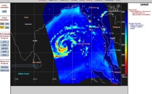 TC 01B(MOCHA) is rapidly intensifying with forecast landfall SE of CHITTAGONG shortly before 72hours//1115utc