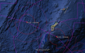 Typhoon 02W(MAWAR) intensifying to CAT 3 US within 24hours then bearing down on GUAM//Remnants of TC 19S(FABIEN)//2215utc Typhoon 02W(MAWAR) intensifying to CAT 3 US within 24hours then bearing down on GUAM//Remnants of TC 19S(FABIEN)//2215utc