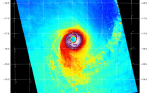 TC 18S(NEVILLE) peaked at CAT 4 US well above forecast//INVEST 95S// ECMWF 10 Day Storm Tracks// 2215utc