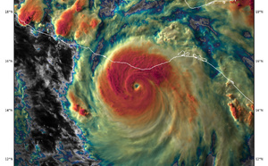Major HURRICANE 05E(ERICK) near CAT 4 US making landfall 