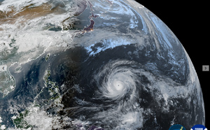 WESTERN PACIFIC: Super Typhoon 04W(SINLAKU) CAT 5 US peaked at 160kt,forecast to hit directly TINIAN and SAIPAN islands in 24h at Super Typhoon Intensity//130900 UTC 